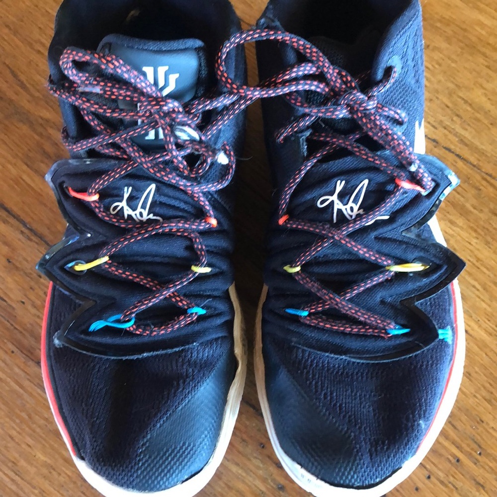 Nike Kyrie “Friends” men’s sneaker. Size 12